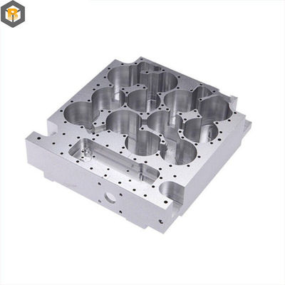Maschine zum Schneiden von Metallen nach Maßgabe von 2D/3D/Zeichnung 5 Achsen