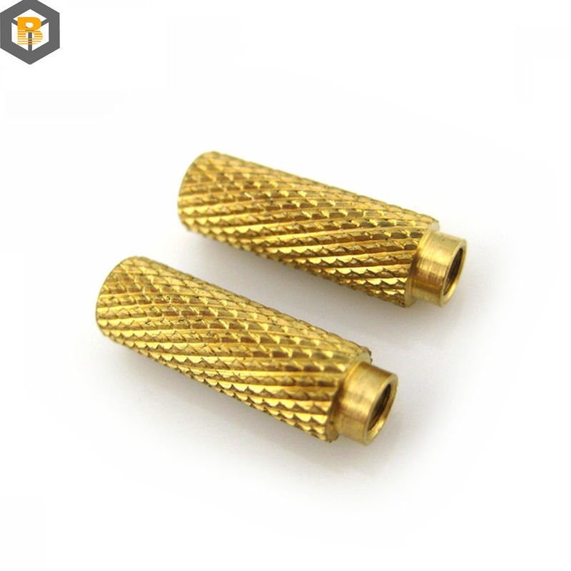 Stahlguss mit Gewindeinsatz Nüsse Messing CNC Drehteil Mikrobearbeitung 0,002-0,01mm Ersatzteil